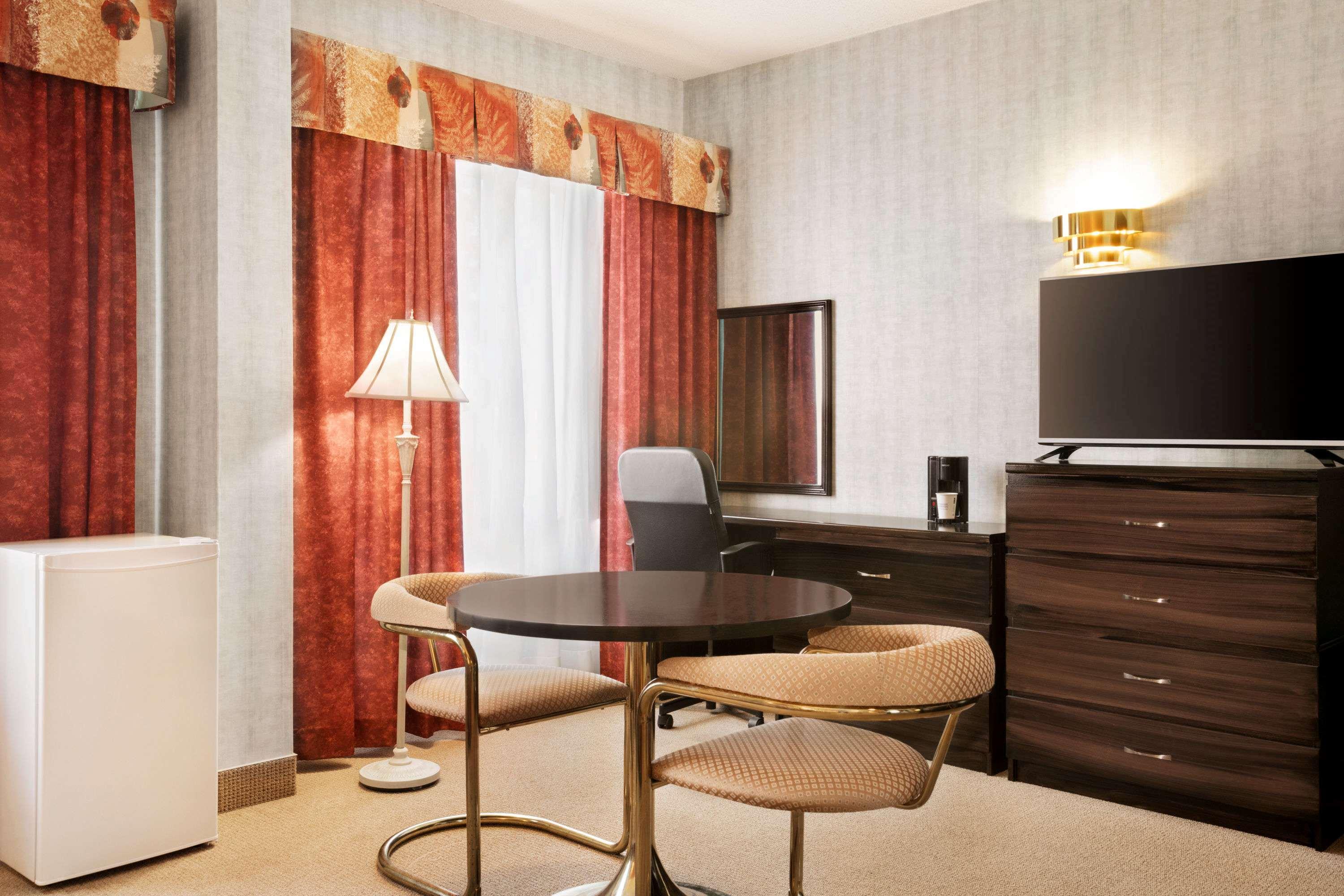 Days By Wyndham Ste. Helene-de-bagot Hotel Sainte-Helene-de-Bagot