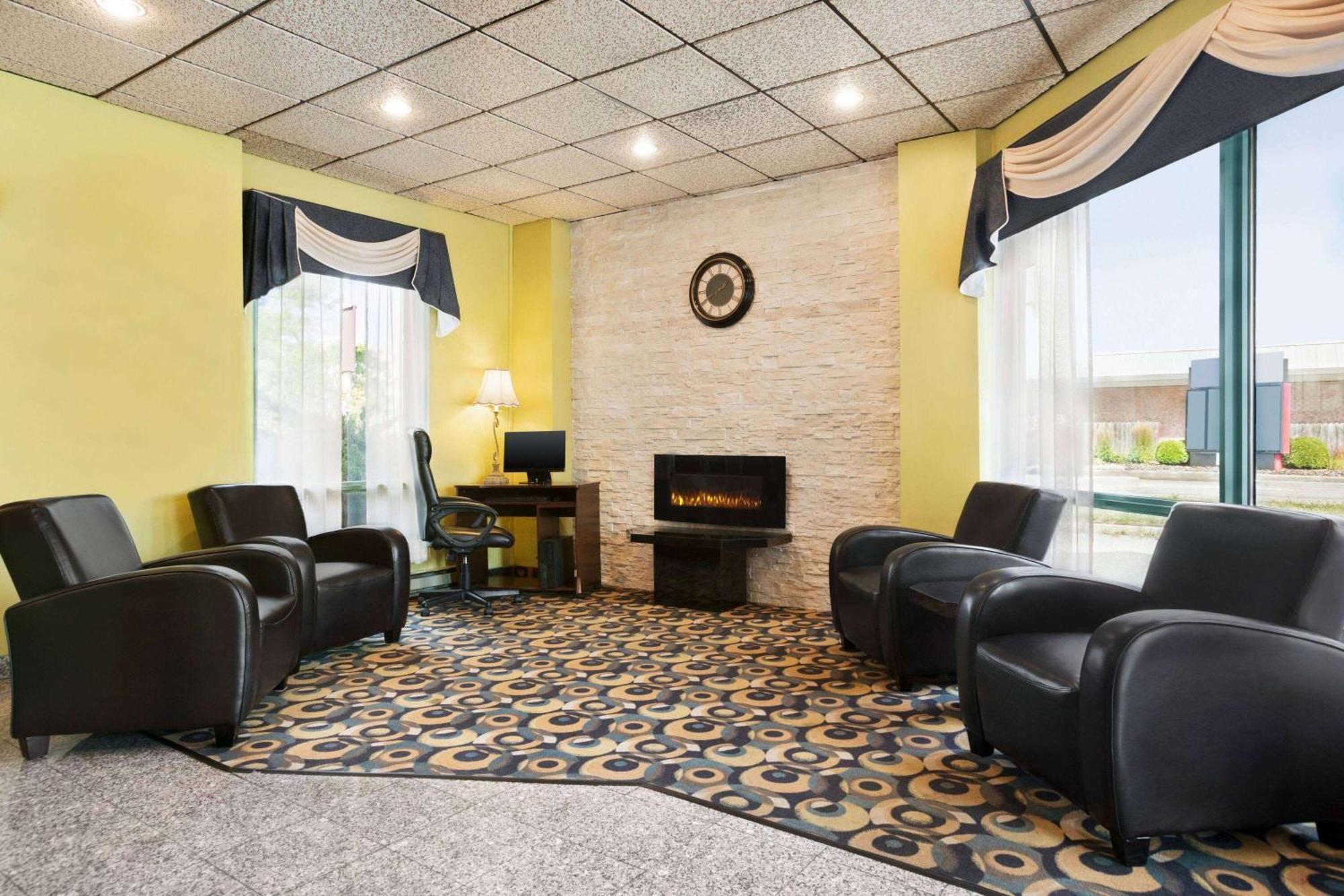 Days By Wyndham Ste. Helene-de-bagot Hotel 3*